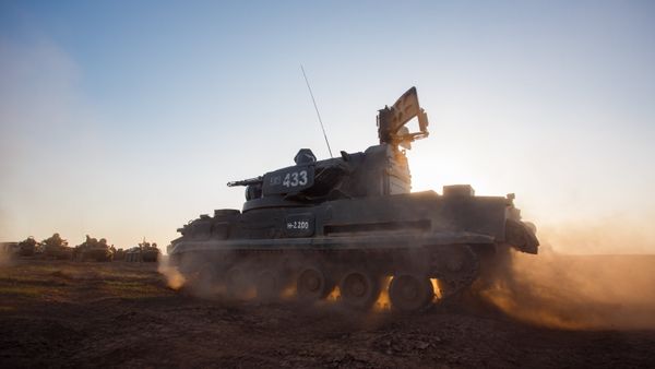 A Tunguska antiaircraft artillery/surface-to-air missile system during exercises, file photo. - Sputnik International