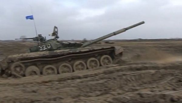 Sport Meets Armored Vehicles: Tank Biathlon 2016 - Sputnik International