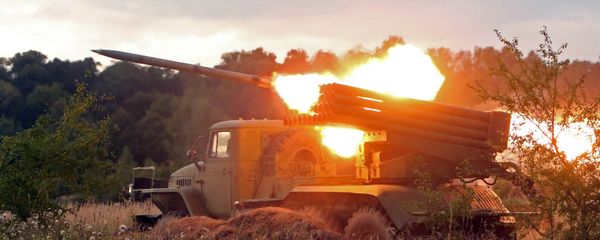 A BM-21 Grad multiple rocket launcher system fires during gun practice of the Baltic Fleet Coast Artillery Corps at the Pavenkovo range, Kaliningrad Region. - Sputnik International