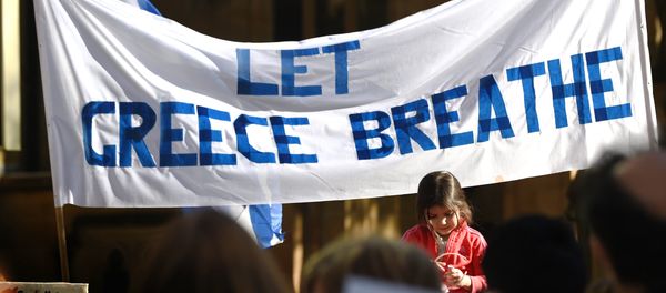 A young girl reacts as she joins Greek residents and other supporters at a rally in Sydney on July 4, 2015. A young girl reacts as she joins Greek residents and other supporters at a rally in Sydney on July 4, 2015. - Sputnik International