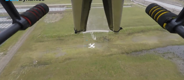 Dronecatcher catches a drone and lets it down easy - Sputnik International