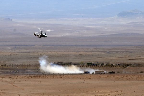 Enter the Ka-52: Russian 'Alligators' Ripping Daesh Apart in Syria - Sputnik International