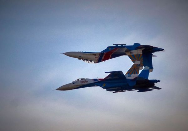 Top Class Aerobatics of Russian Knights - Sputnik International