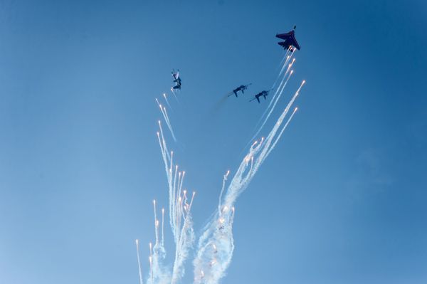 Top Class Aerobatics of Russian Knights - Sputnik International