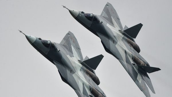 T-50 strike aircraft at the MAKS-2013 Aviation and Space Salon in Zhukovsky - Sputnik International