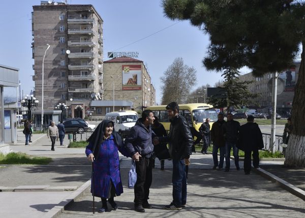Locals in Stepanakert, the unrecognized Nagorno-Karabakh Republic Locals in Stepanakert, the unrecognized Nagorno-Karabakh Republic - Sputnik International