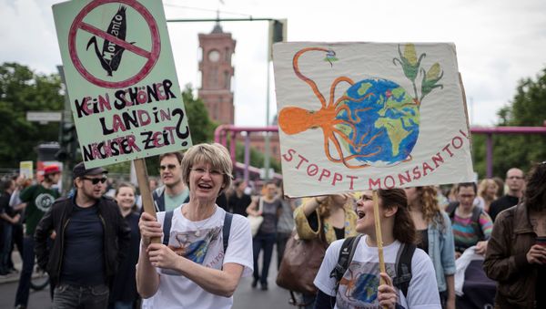 March Against Monsanto, a protest against GMO. Monsanto is one of the world's major producer of genetically modified food - Sputnik International