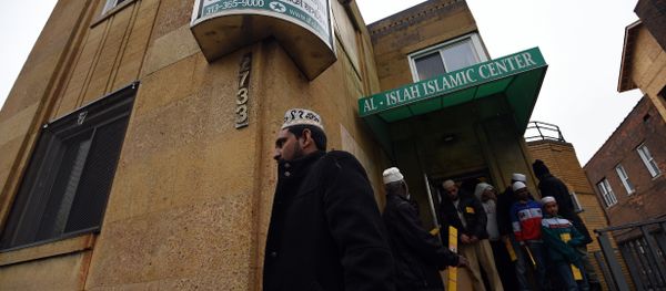 Muslims leave after participating in their weekly Friday noon special prayer at the Al-Islah Islamic Center Mosque in Hamtramck, Michigan, on January 8, 2016 Muslims leave after participating in their weekly Friday noon special prayer at the Al-Islah Islamic Center Mosque in Hamtramck, Michigan, on January 8, 2016 - Sputnik International
