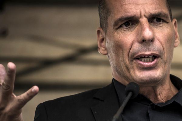 Former Greek Finance Minister Yanis Varoufakis speaks during the 43rd annual Fete de la Rose political meeting on August 23, 2015 in Frangy-en-Bresse.  - Sputnik International