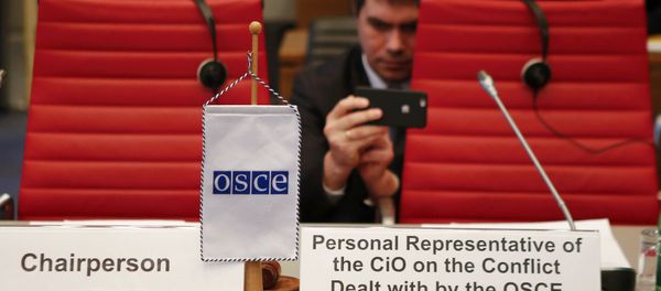 Diplomats wait for the start of a meeting of the permanent council of the OSCE, the Organization for Security and Cooperation in Europe, on Nagorno-Karabakh in Vienna, Austria, April 5, 2016 Diplomats wait for the start of a meeting of the permanent council of the OSCE, the Organization for Security and Cooperation in Europe, on Nagorno-Karabakh in Vienna, Austria, April 5, 2016 - Sputnik International