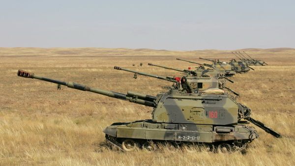 Self-propelled guns line up during the joint drills of the Shanghai Cooperation Organization (SCO) countries in Kazakhstan (File) - Sputnik International