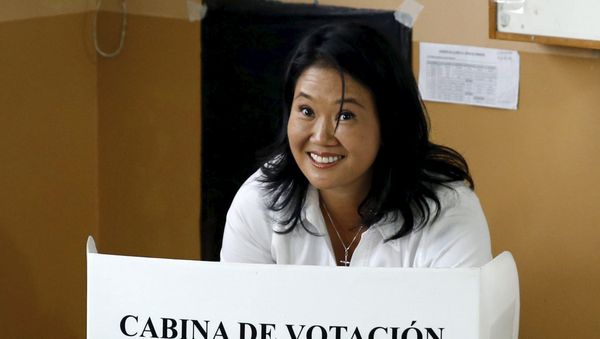 Peru's presidential candidate Keiko Fujimori votes during presidential election, at a polling station at a classroom in Lima, Peru, April 10, 2016. Peru's presidential candidate Keiko Fujimori votes during presidential election, at a polling station at a classroom in Lima, Peru, April 10, 2016. - Sputnik International