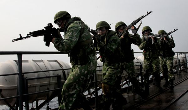 Over 6,500 Russian servicemen, 15 warships and over 10 aircraft will hold military drills in the Far East Kamchatka Territory, the Eastern Military District said Monday Over 6,500 Russian servicemen, 15 warships and over 10 aircraft will hold military drills in the Far East Kamchatka Territory, the Eastern Military District said Monday - Sputnik International