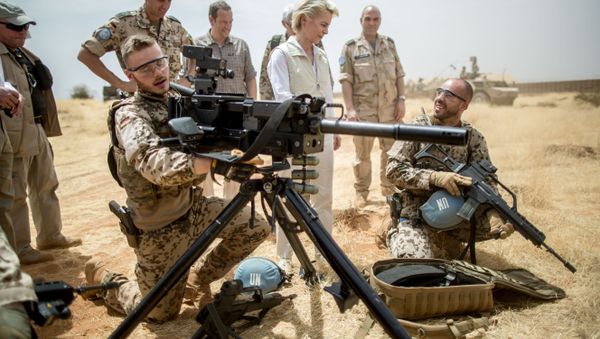 German defense minister Ursula von der Leyen , center speaks with German soldiers at Camp Castor near Gao, Mali German defense minister Ursula von der Leyen , center speaks with German soldiers at Camp Castor near Gao, Mali - Sputnik International