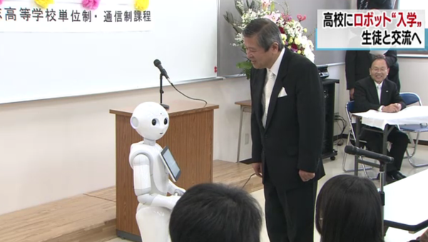 The school principal welcomes Pepper The school principal welcomes Pepper - Sputnik International