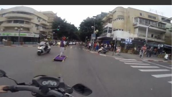 Aladdin's Carpet Prank on Streets of Tel Aviv - Sputnik International