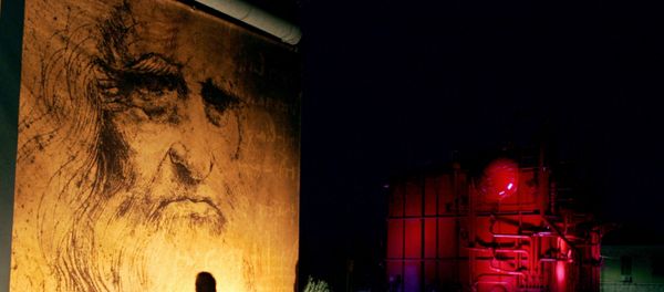 A persons is seen 05 February 2006 at the entrance to the exhibition of Leonardo da Vinci, scientist and inventor, hosted in the old paper factory of Patras as part of the European Capital of Culture festivities for the year of 2006 - Sputnik International