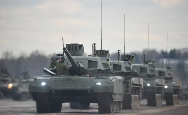 Locked and Loaded: T-14 Armata Tank, the Armored Pearl of Russia Locked and Loaded: T-14 Armata Tank, the Armored Pearl of Russia - Sputnik International
