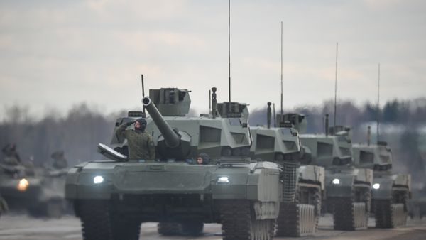 Tanks Armata of the mechanized columns of the Central Military District's Moscow Garrison during the rehearsal of the military parade to mark the 71st Anniversary of the Victory in the Great Patriotic War, at the Alabino training ground, Moscow Region. Tanks Armata of the mechanized columns of the Central Military District's Moscow Garrison during the rehearsal of the military parade to mark the 71st Anniversary of the Victory in the Great Patriotic War, at the Alabino training ground, Moscow Region. - Sputnik International