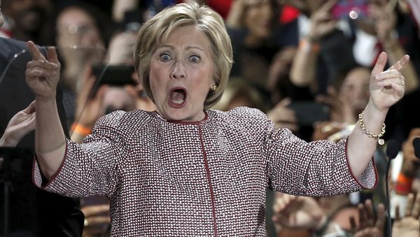 US Democratic presidential candidate Hillary Clinton reacts to the cheers of the crowd at her New York presidential primary night rally in the Manhattan borough of New York City, US, April 19, 2016. - Sputnik International