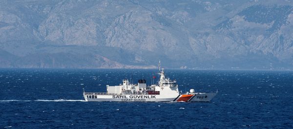 (File) A Turkish coast guard ship patrols in the Aegean Sea, off the Turkish coast, April 20, 2016.  - Sputnik International