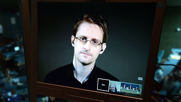 NSA former intelligence contractor Edward Snowden NSA former intelligence contractor Edward Snowden - Sputnik International