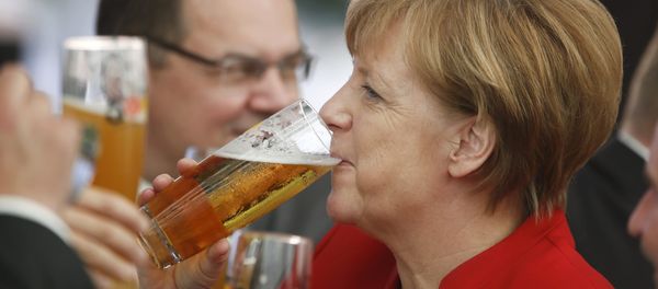 German Chancellor Merkel attends 500th anniversary ceremony of the German Beer Purity Law in Ingolstadt. - Sputnik International