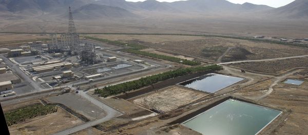 A general view shows a heavy water plant in Arak, 320 kms south of Tehran (File) A general view shows a heavy water plant in Arak, 320 kms south of Tehran (File) - Sputnik International