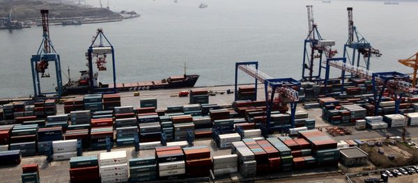 The Vladivostok merchant seaport The Vladivostok merchant seaport - Sputnik International
