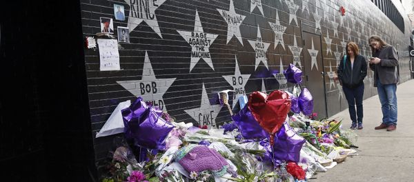 Sales of Prince's Music Soar Following Iconic Artist’s Death - Sputnik International