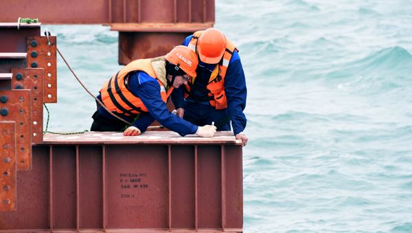 Construction of Kerch Strait Bridge in Crimea - Sputnik International