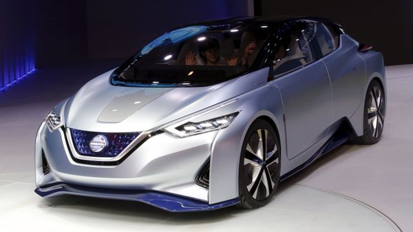 Новая модель автомобиля Nissan на автосалоне в Пекине - Sputnik International