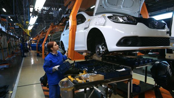 AvtoVAZ launches Lada X-Ray production in Samara - Sputnik International