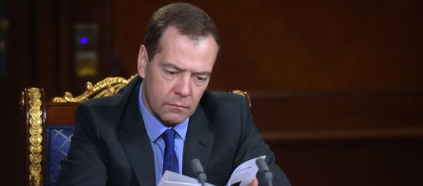 Prime Minister Medvedev meets with Russian Academy of Sciences President Fortov and FASO Head Kotyukov - Sputnik International