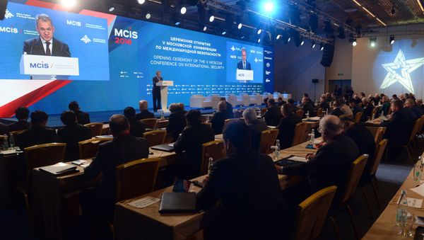 Russian Defense Minister Sergey Shoigu speaks at the 5th International Security Conference, Moscow - Sputnik International