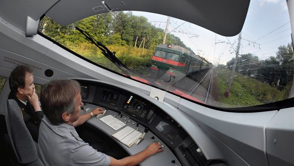 China has agreed to provide a 400 billion-ruble ($6.2 billion) loan for Russia's Moscow–Kazan High-Speed Rail Project, the Russian Railways company said Friday - Sputnik International