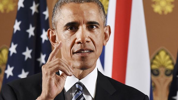 US President Barack Obama speaks during a press conference at the Foreign and Commonwealth Office in central London with Britain's Prime Minister David Cameron (unseen) following a meeting at Downing Street, in London, Britain April, 22, 2016. - Sputnik International