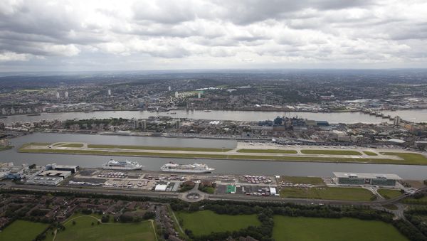 A general view from the air of the London City Airport in east London, Friday, July 13, 2012 - Sputnik International