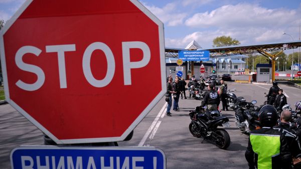 Night Wolves at the Belarusian-Polish border control point outside Brest, Belarus. - Sputnik International