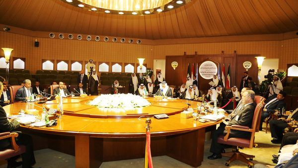 Delegates meeting in Kuwait City from Yemen's internationally-recognized government, which is backed by a Saudi-led military coalition, and Shiite rebels known Houthis and their allies, who hold the capital, Sanaa (File) Delegates meeting in Kuwait City from Yemen's internationally-recognized government, which is backed by a Saudi-led military coalition, and Shiite rebels known Houthis and their allies, who hold the capital, Sanaa (File) - Sputnik International