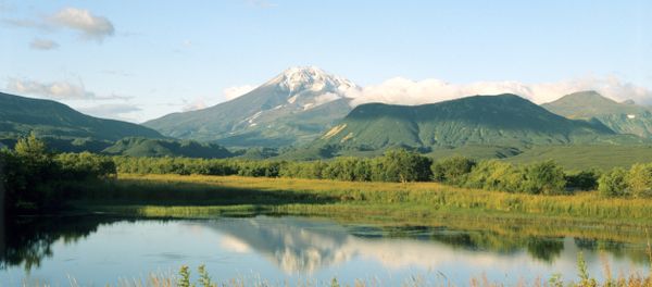 View of Kambalny Volcano (Kambalny Mount) on Kamchatka Peninsula - Sputnik International