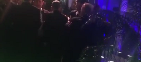 Fox News and Huff Post Reporters Get Into Fistfight After White House Correspondents Dinner - Sputnik International