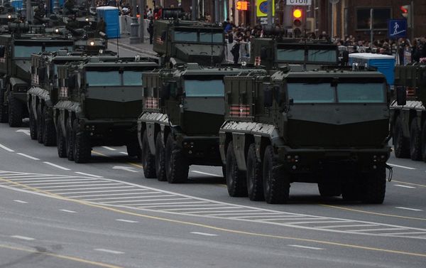 Typhoon-K and Typhoon-U armored vehicles with enhanced protection, and other military equipment are on Tverskaya Square in Moscow - Sputnik International