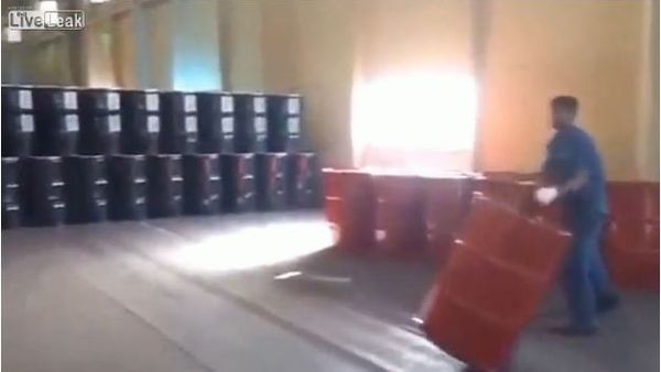 Moving Barrels - Sputnik International