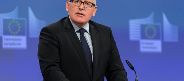 EU Commission First Vice President Frans Timmermans addresses the media on migration at EU Commission headquarters in Brussels on Wednesday, April 6, 2016. - Sputnik International