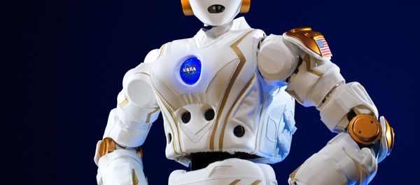 NASA’s R5 robot, which is NASA's newest humanoid robot and was built to compete in the DARPA Robotics Challenge. - Sputnik International
