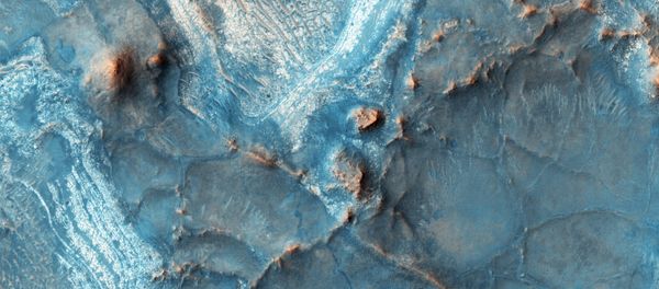 This image of Nili Fossae was taken on Feb. 5, 2016, at 14:54 local Mars time by the High Resolution Imaging Science Experiment (HiRISE) camera on NASA's Mars Reconnaissance Orbiter. This image of Nili Fossae was taken on Feb. 5, 2016, at 14:54 local Mars time by the High Resolution Imaging Science Experiment (HiRISE) camera on NASA's Mars Reconnaissance Orbiter. - Sputnik International