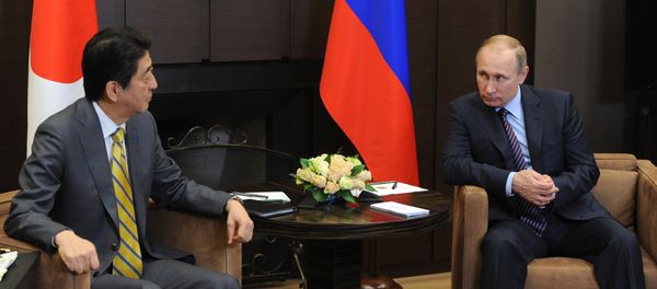 President Putin meets with Japan's Prime Minister Shinzo Abe President Putin meets with Japan's Prime Minister Shinzo Abe - Sputnik International