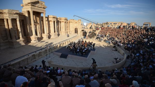 Mariinsky Theater orchestra performs in Palmyra Mariinsky Theater orchestra performs in Palmyra - Sputnik International