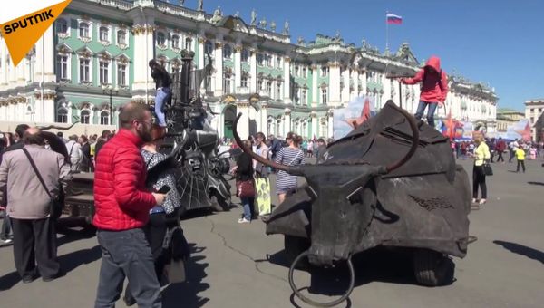 Night Wolves Mark the Start of Motorcycle Season in St Petersburg - Sputnik International